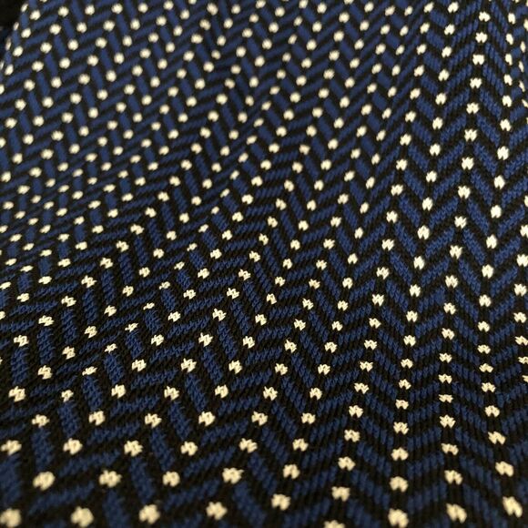 Leith Blue Geometric Print Sleeveless Knit Crop Top - Size Medium - Rayon Blend - Picture 4 of 7